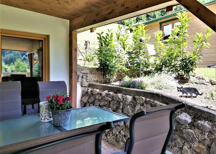 Der Trueferhof Apartment *